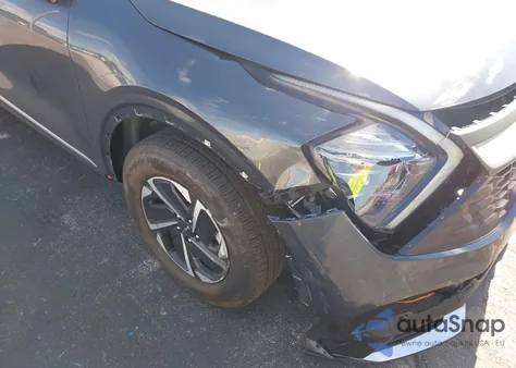 2023 Kia Sportage Hybrid Lx z USA, uszkodzony, nr VIN KNDPUCAG7P7039735